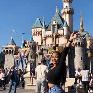 Meet your Posher, Michellae